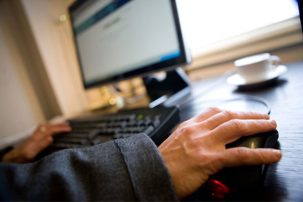 Logging in Computer Property Insurance Logging in through website